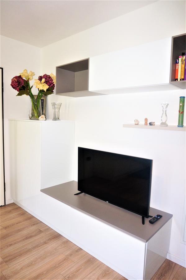 Apartament Deluxe Mayde Apartman Riva del Garda Kültér fotó