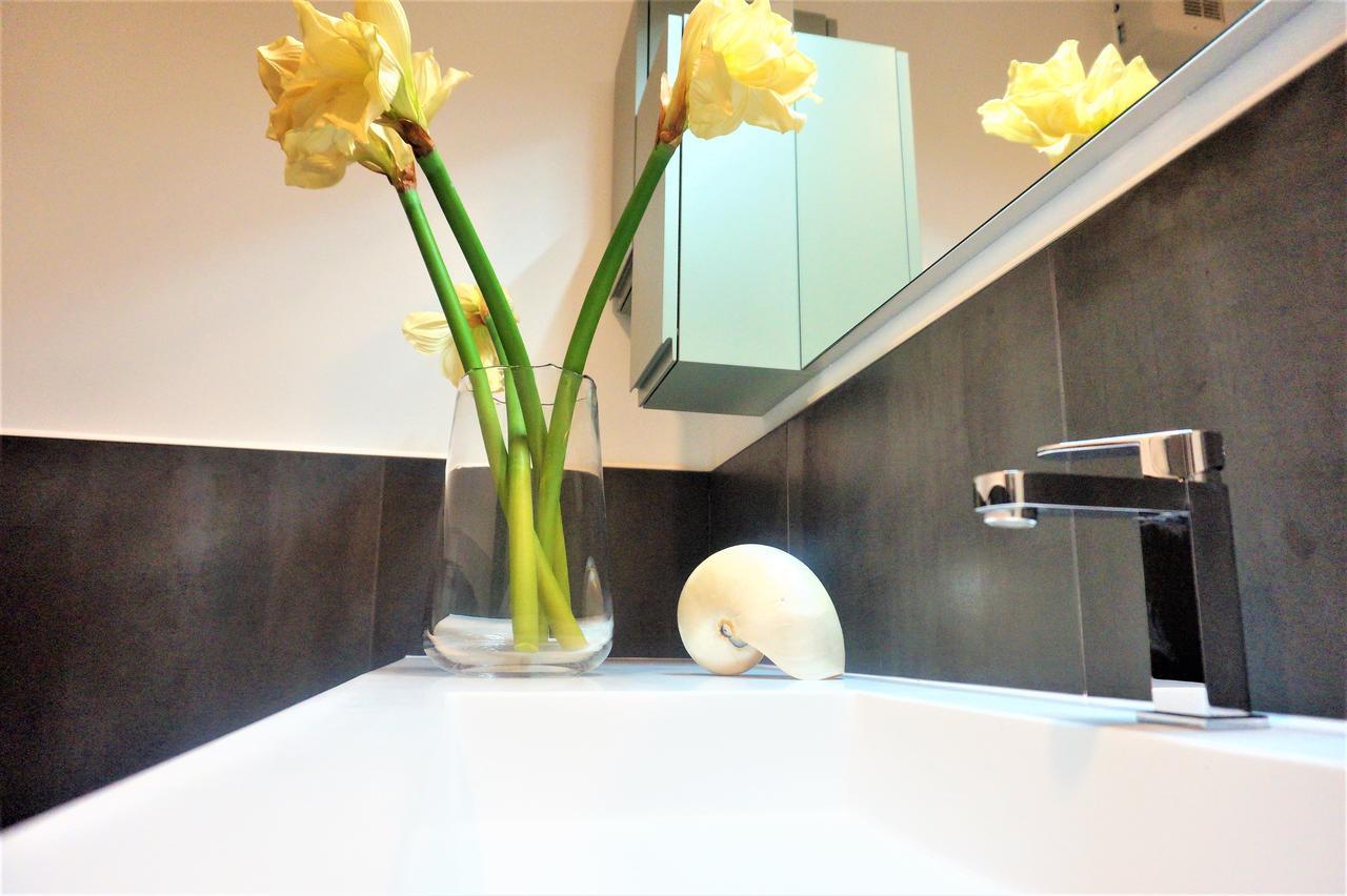 Apartament Deluxe Mayde Apartman Riva del Garda Kültér fotó