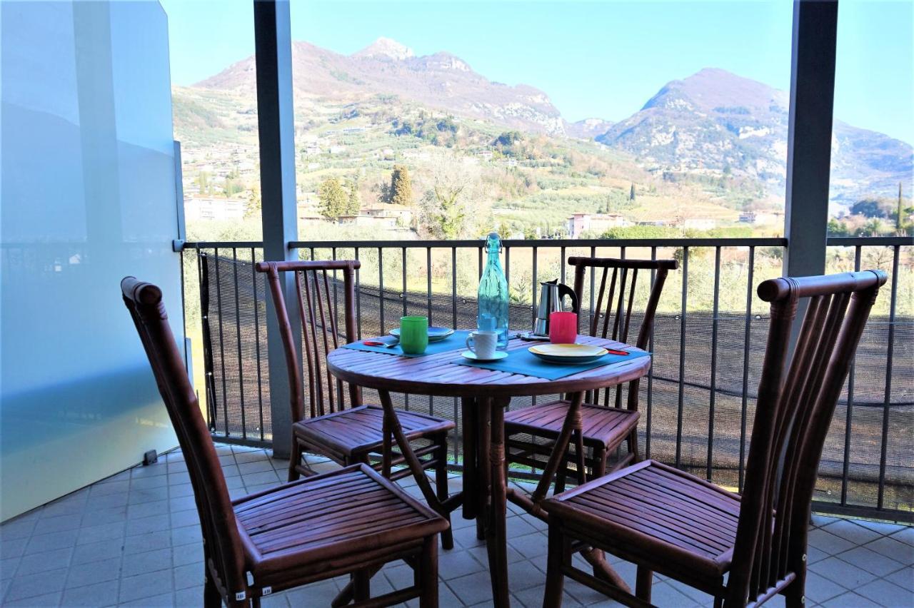 Apartament Deluxe Mayde Apartman Riva del Garda Kültér fotó